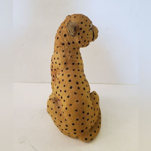 Large Cheetah Statue - Picture 5 of 9